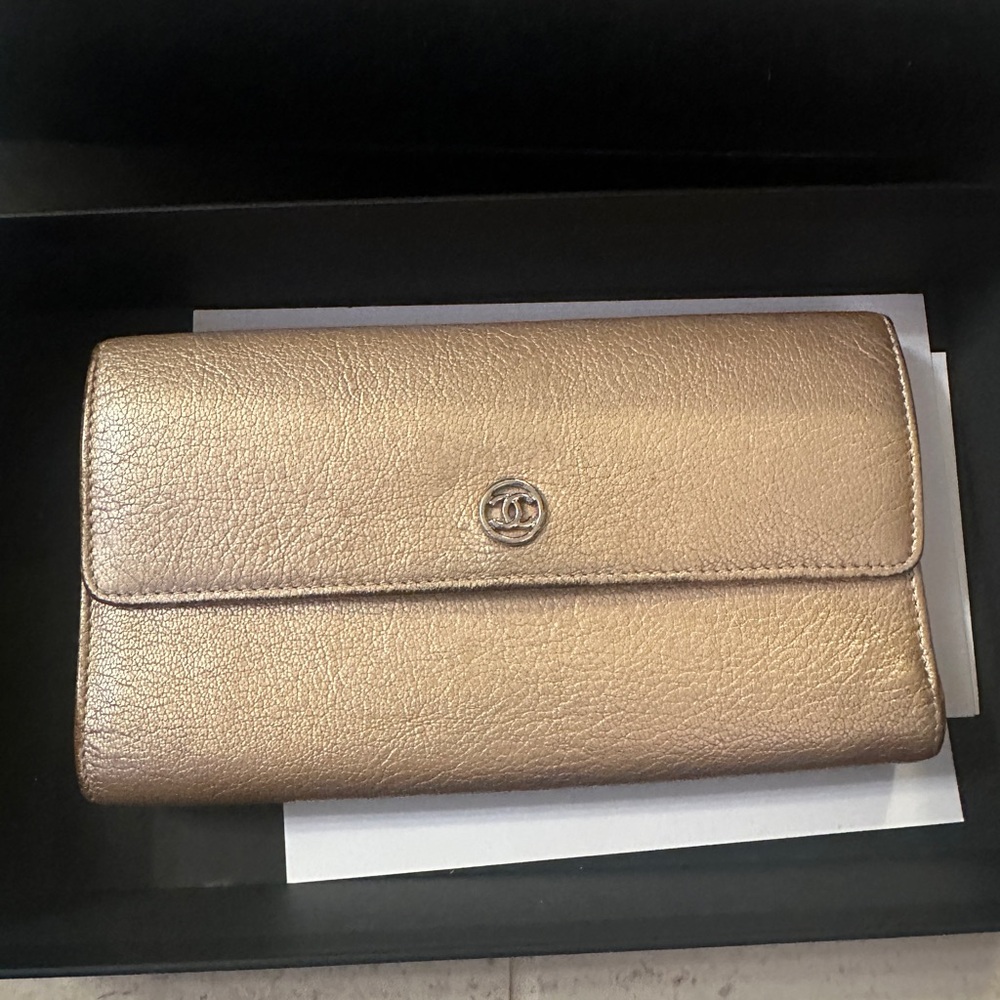 CHANEL Metallic Gold Leather Wallet